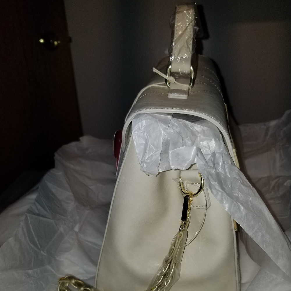 Sold on Ebay Loungefly Wonder Woman Crossbody Bag - Picture 8 of 12